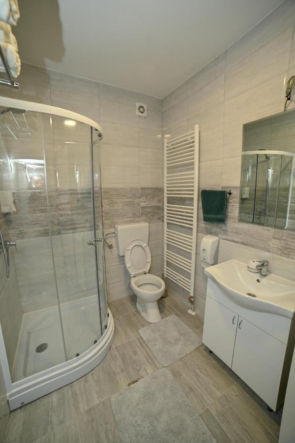 Ferienwohnung Stan Na Dan Mb Lux Bijeljina Exterior foto