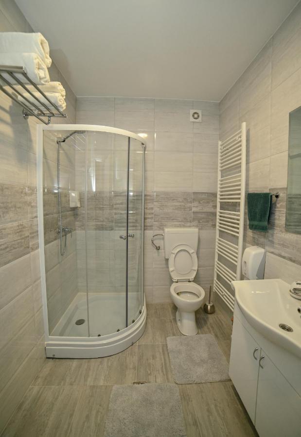 Ferienwohnung Stan Na Dan Mb Lux Bijeljina Exterior foto